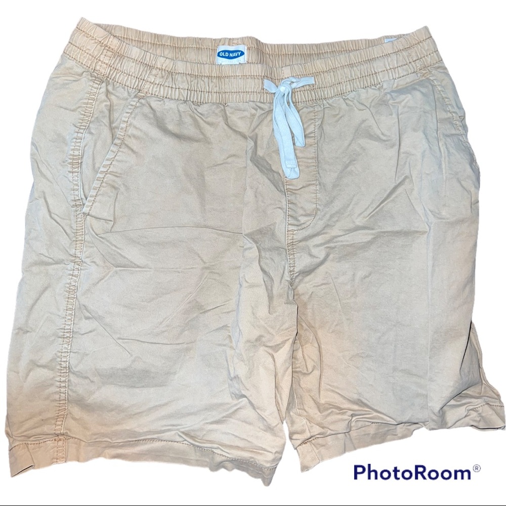 Khaki shorts